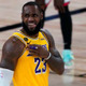 リヴァプールのNIKE新ユニ、レブロン・ジェームズが着るとこうなる