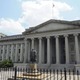 米6月財政赤字、49%減