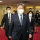 韓国外相、日韓合意を尊重