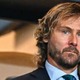 ネドヴェド、3人の下着美女とセクシーダンス