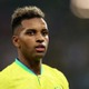 W杯ブラジル代表、ロドリゴがかわいい…ロナウドの足を触りまくる
