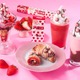 サンマルクカフェ、アポロと初コラボ！特別仕様チョコクロや“飲むアポロ”スムージーなど4品