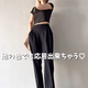 全身【ユニクロ】上下で4,490円なのにこの完成度！ブラック×とろみ素材が叶える大人の都会モノトーン【40代の毎日コーデ】