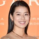 すみれ、家族でハワイへ 美バスト際立つ紐ビキニ姿に「ヘルシーで素敵」「贅沢時間」と反響