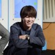 なにわ男子・大橋和也、“スパイ”姿で記者席からサプライズ登場 渋谷凪咲ら気づかず「お腹空いてるのかと思った」【リベンジ・スパイ】