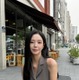 「脱出おひとり島3」参加美女、ベアトップで色白素肌披露 バリ島満喫ショットに反響