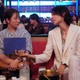 【愛の、がっこう。第1話】まじめ教師・愛実（木村文乃）、ホスト・カヲル（ラウール）と出会う