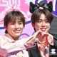 JO1川西拓実＆河野純喜、“メロクロ”コーデで登場 プライベートでの「お忍び純拓デート」実現願う