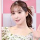 三上悠亜、透明感溢れる新ヘア披露「女神降臨」「似合う」の声