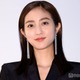 堀田茜、美ウエストチラリの私服姿に反響「へそ出しセクシー」「カジュアルで素敵」