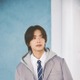 なにわ男子・高橋恭平、ブレザー・マフラー…制服ルック披露 「ストロボ・エッジ」グラビアも