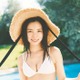 入来茉里、美バスト輝く白ビキニ姿「週刊FLASH」1年半ぶり登場
