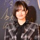 山本彩「毎日家で自重トレーニング」タイトミニスカから美脚披露「かっこいい」「攻めてる」絶賛の声