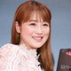 鈴木奈々、“154cm51kg”ランジェリー姿でふっくら美ボディ披露「体重も増えて、日々バストケアもしてるからバストアップも」