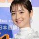 佐々木希、広々キッチンでの手料理姿を公開「信じられないほど可愛い」「お家でも美しい」と反響