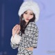 与田祐希、ファーコーデで美背中＆美脚チラリ キスで観客沸かす【ガルアワ2025AW】