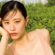 上西怜、ふんわり美バスト披露 大人の姿で魅せる