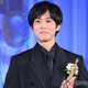 松坂桃李「御上先生」は「熱い思いに共感したスタッフ、キャストが集まったもの」主演男優賞受賞に喜び【東京ドラマアウォード2025】
