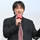 綾野剛、舞台挨拶で監督を即フォロー 映画撮影中も自らサポート「俺よりも役について考えてくる」【星と月は天の穴】