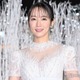 吉岡里帆、美デコルテ透ける純白ドレスで点灯式登場 クリスマスは毎年“人間ドック”も「今年は健康診断どころでは…」