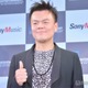 J.Y. Park、娘2人とのリハーサル写真公開「パパの顔してる」「身長差が可愛い」の声