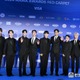 SEVENTEEN、13人全員で2回目の再契約へ ツアー最終公演で発表