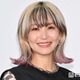 LiSA、レースタイツ×個性派コーデで美脚輝く「お洒落すぎる」「着こなし完璧」の声