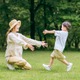 子どもの自立を妨げる「心のへその緒がつながっている」状態とは？母親が越えがちな「心の距離感」の保ち方【公認心理師が解説】