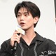 Aぇ! group正門良規、“普段からカラ松”だった「革ジャンが制服」映画で木村拓哉モノマネも披露【おそ松さん 人類クズ化計画!!!!!?】