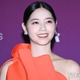 西野七瀬、ワンショルダーのオレンジドレスで魅力放出【クランチロール・アニメアワード2026】