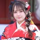 AKB48卒業発表の田口愛佳、美肩チラリのフリル衣装姿「お人形さんみたい」「ますます美しく」の声