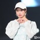 人気クリエイター・おさき、美人妹とお揃いパジャマ姿公開「2人とも美脚すぎる」「そっくりで可愛い」の声
