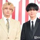 【MAJ2026】King ＆ Prince、メンカラ思わせる対照的なスーツ姿 レカペで歓声にも応える