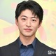 GENERATIONS佐野玲於、不倫勧める夫役に挑戦 休憩中も徹底した役作り【夫に不倫をお願いされました】