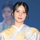 小林由依、上品なイエロー×グレー着物姿 リボンの帯がアクセント【TGC新潟2026】