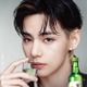 BTS・V「チャミスル」グローバルキャンペーン登場 圧倒的カリスマ性＆ユーモアあふれる魅力を映像美で表現