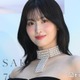 TWICEモモ、へそ出しデニムパーカーから引き締まった美ウエスト披露「腹筋が綺麗すぎる」「クールビューティー」