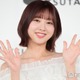 元日向坂46富田鈴花、ユニフォーム×ミニスカ始球式コーデで美脚スラリ「スタイル抜群」「めっちゃ似合ってる」と反響