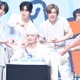 TOMORROW X TOGETHER、来日プレミアムライブ開催 HUENINGKAIはサプライズ誕生日祝福に驚き