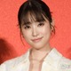 高橋ひかる、肩出しトップス姿で京都満喫「透明感が凄い」「オーラ出てる」の声