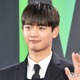 SHINeeミンホ、上裸にファージャケットで鍛え上げられた肉体美披露「ワイルドでかっこいい」「色気がすごい」と反響