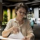 男性がデートで「ああっ、オバサンだ！」と幻滅してしまう40代女性の振る舞いとは