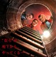 「ストレンジャー・シングス」ジョー・キーリー＆リーアム・ニーソン共演作『アンダー・ストレージ／未知なる脅威』来年1月公開