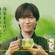 Snow Man阿部亮平、深緑の和装姿で凛とした佇まい「リプトン」新CM 和の世界観で多彩な表情見せる