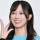 日向坂46清水理央、透け感オフショル×ミニコーデに「鎖骨くっきりで綺麗すぎる」「スタイル良くて憧れ」の声