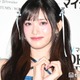 IVEイソ、ミニ丈白ワンピ姿で美脚披露「白ワンピ似合いすぎ」「まるで人形みたい」の声