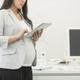 妊娠・出産で退職するママは失業給付の延長を