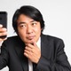 貧乏な人と金持ちな人のSNSの付き合い方の違いとは