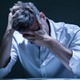 「一生後悔する…」若い女とイチャついた男を待っていた、大きすぎる代償