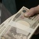 1000万円を貯めるには、毎月いくら貯金する？